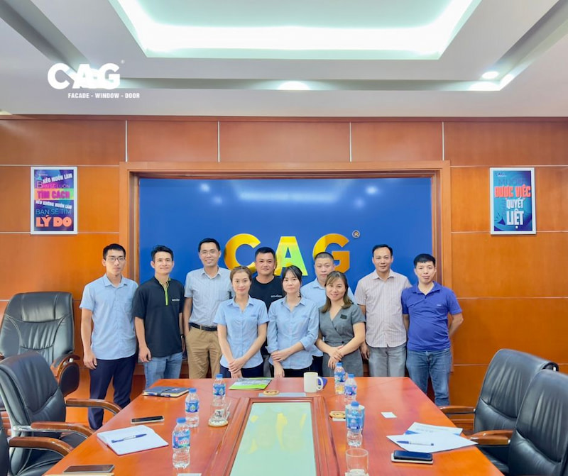 Buổi làm việc của đại diện Schueco Việt Nam tại Văn phòng CAG